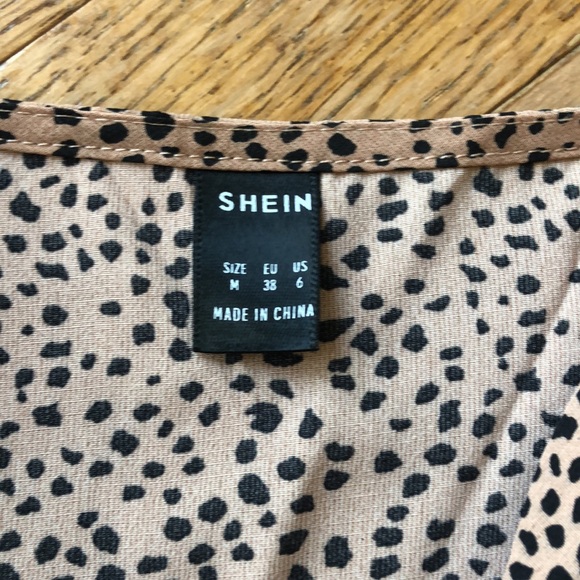 Women’s top size medium - Picture 7 of 7